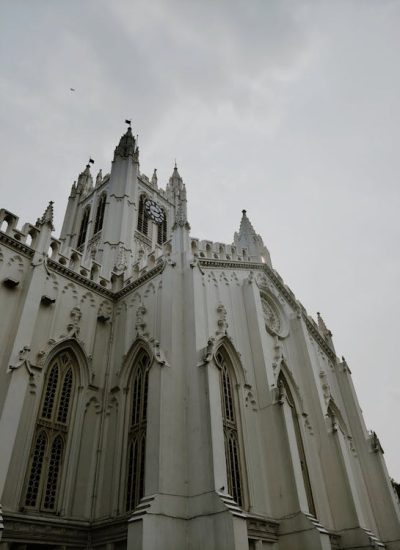 free-photo-of-st-paul-s-cathedral-in-kolkata-india-on-a-cloudy-day